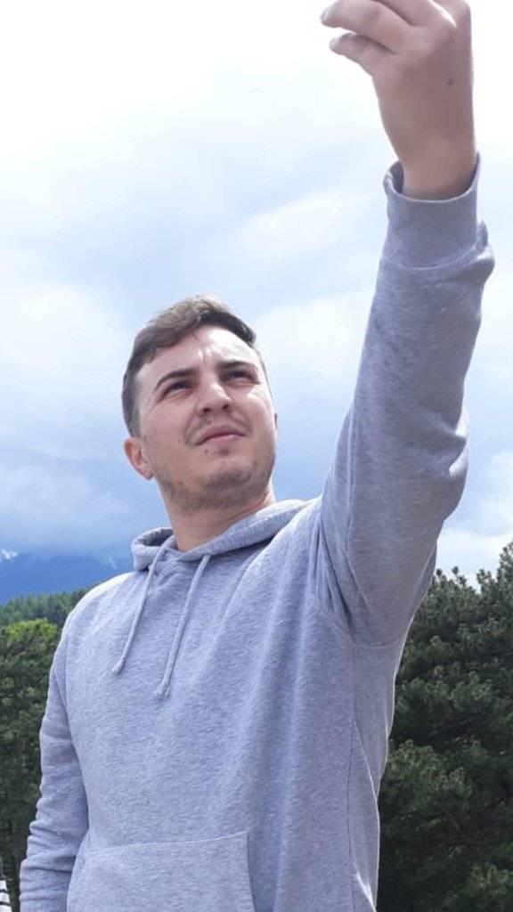 "Rămas bun, prieten drag". El este motociclistul care a murit din neatenția unei șoferite, în Galaţi