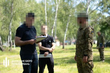 Patru militari ucraineni au fost arestați pentru că au refuzat să meargă pe front