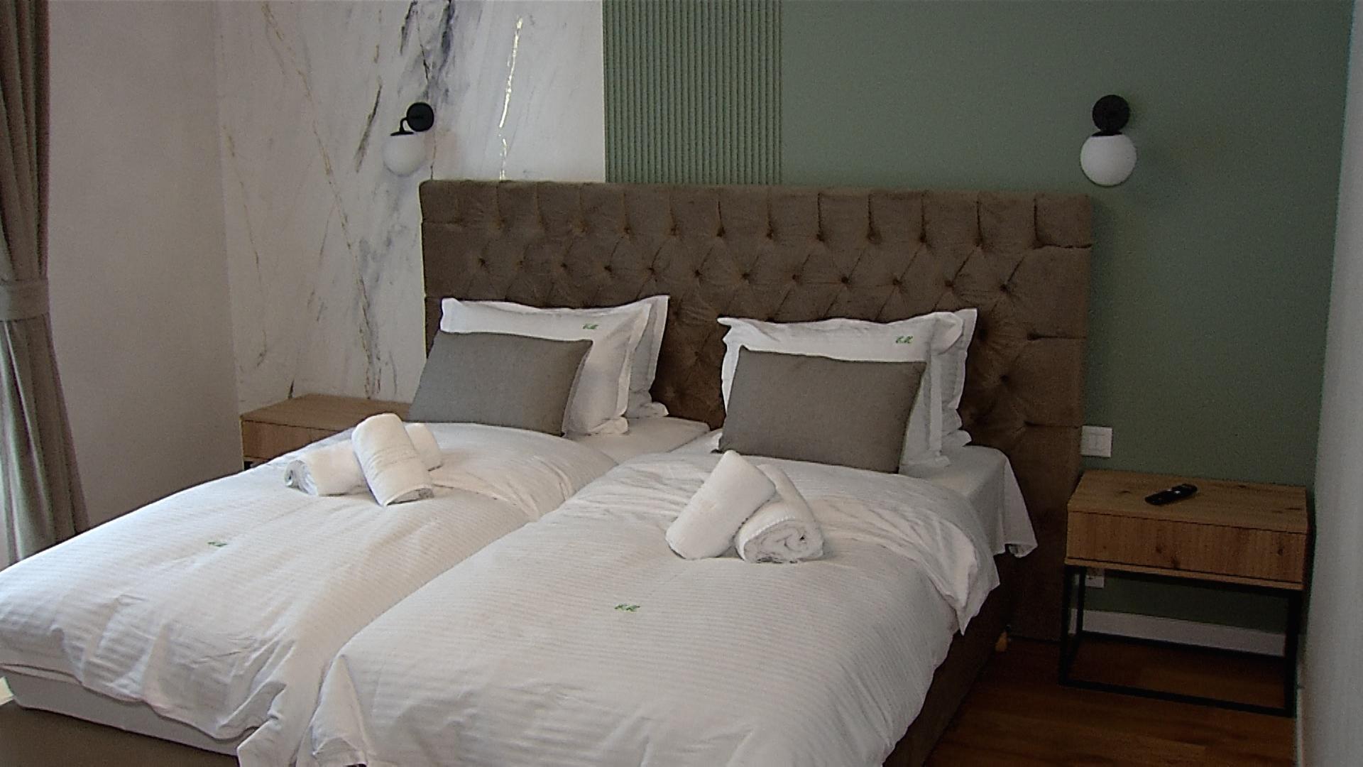 Proprietarii care închiriază online intră în evidența ANAF. Statul cere impozit pe câștiguri