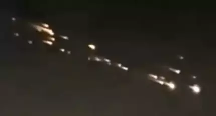 Lumini misterioase pe cerul Kazahstanului, confundate cu o lansare eșuată a rachetei Oreşnik. Ce erau, de fapt