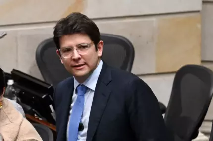 Candidat prezidenţial din Columbia, împuşcat în cap în timpul unui discurs. Bărbatul este în stare critică Candidat prezidenţial din Columbia, împuşcat în cap în timpul unui discurs. Bărbatul este în stare critică