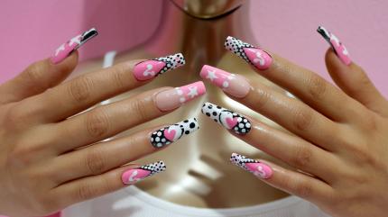 (P) Cum să cureți și întreții lampa UV – descoperă operațiunile care-i prelungesc viața