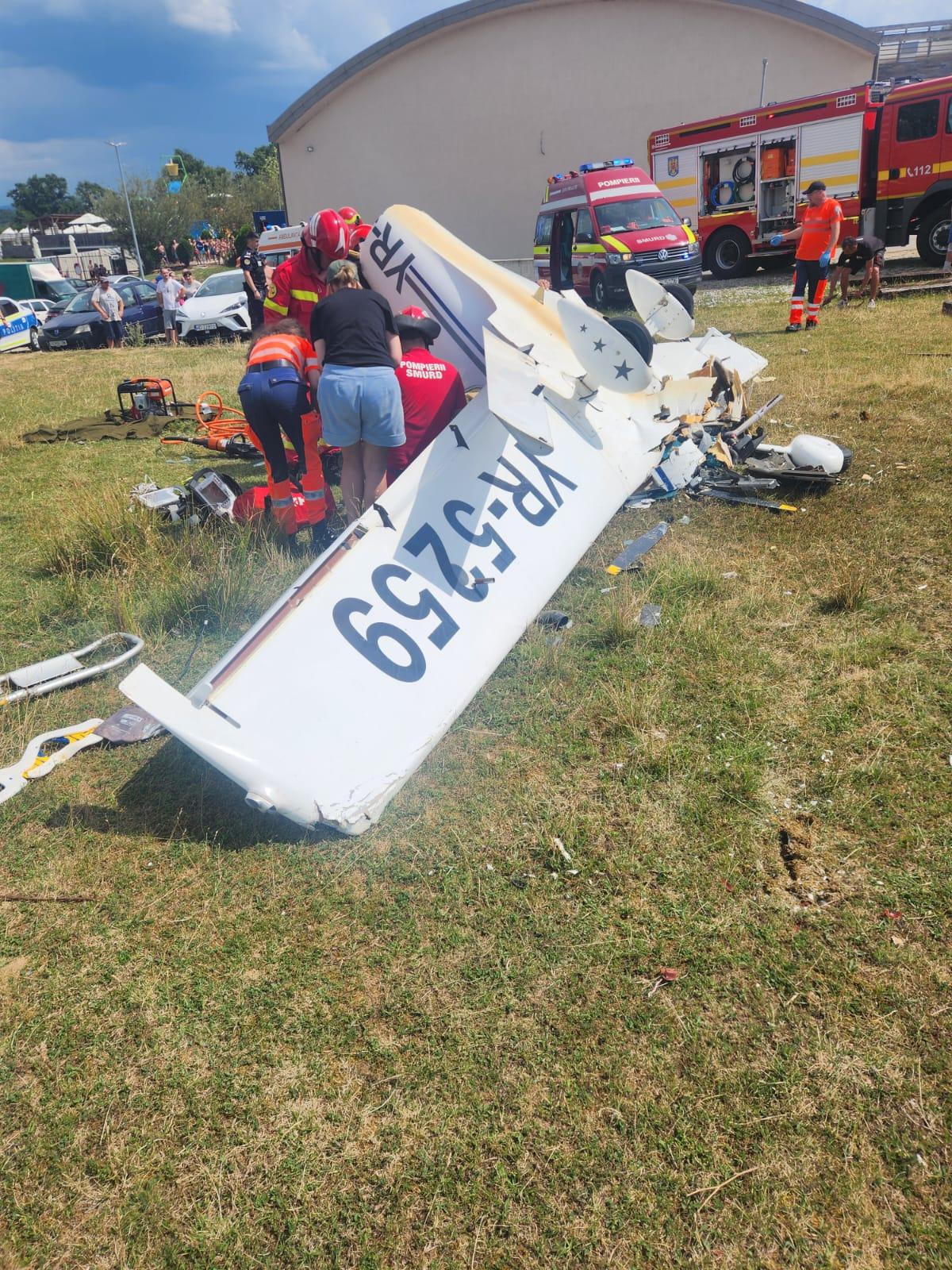 Avion de mici dimensiuni, prăbuşit lângă Orăştie. Un mort şi un rănit grav în urma incidentului