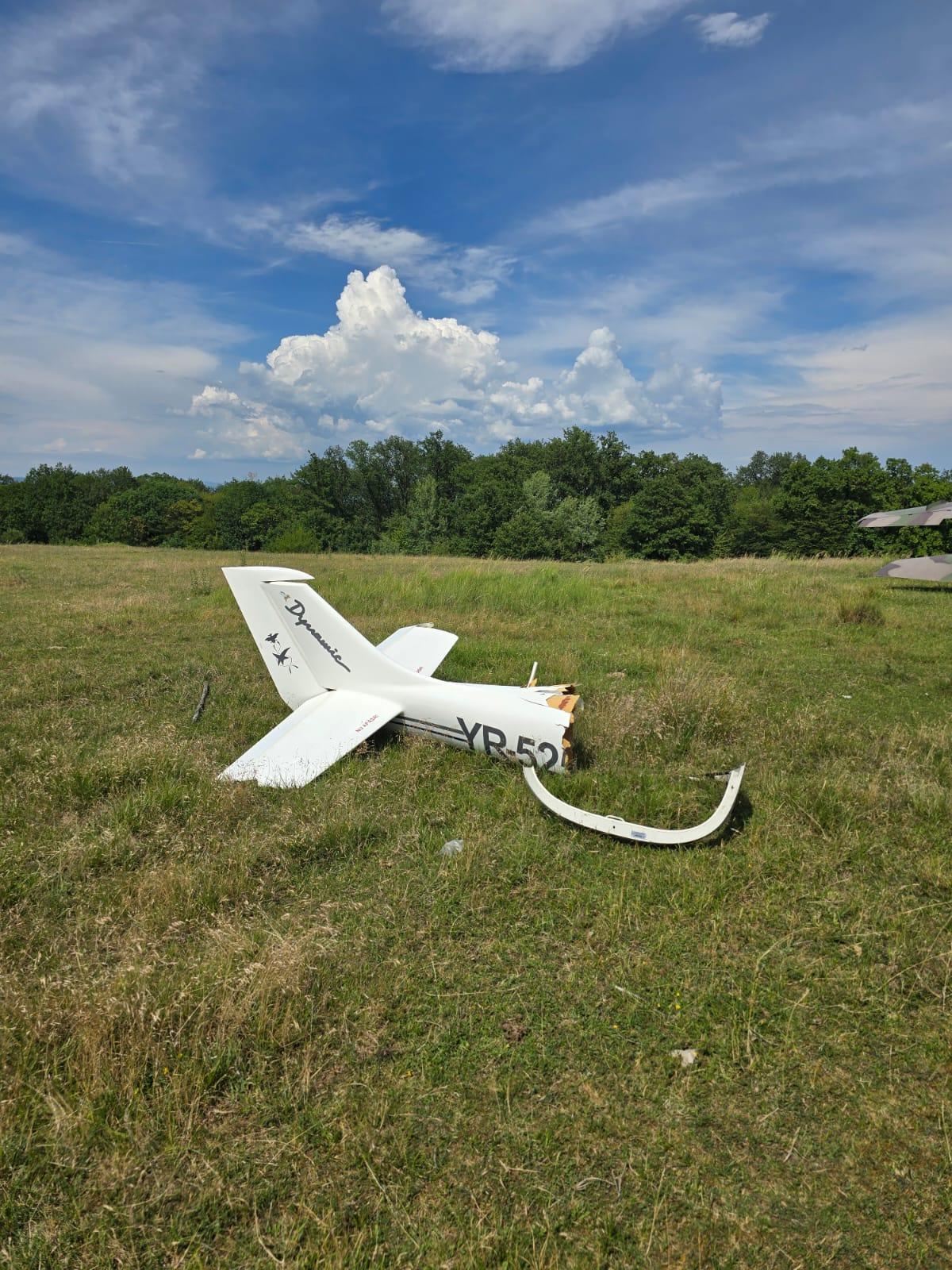 Avion de mici dimensiuni, prăbuşit lângă Orăştie. Un mort şi un rănit grav în urma incidentului