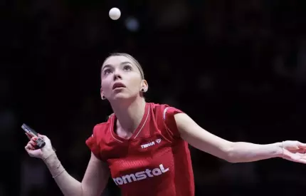 Bernadette Szocs, în timpul unui meci Bernadette Szocs, în timpul unui meci