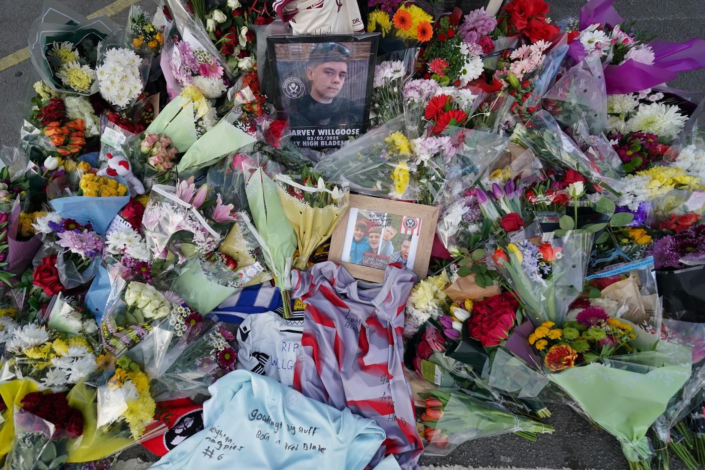 Elevul înjunghiat mortal