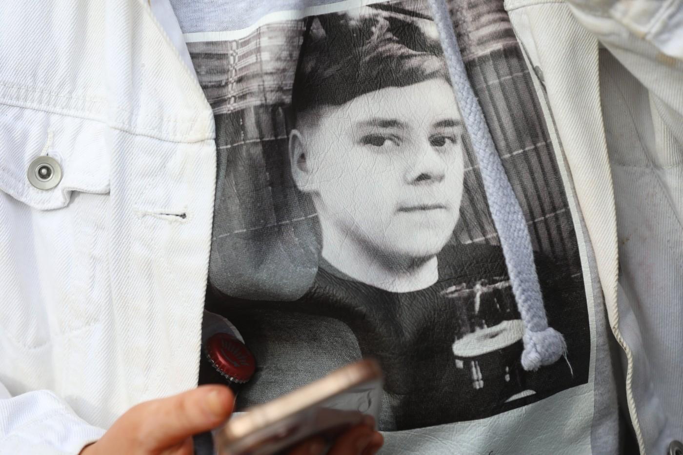 Elevul înjunghiat mortal