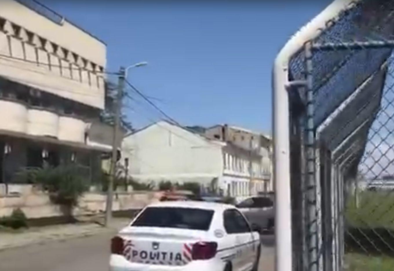 Adolescentul din Brăila care şi-a înjunghiat cumnatul, prins. Poliţiştii vor să afle dacă a acţionat singur