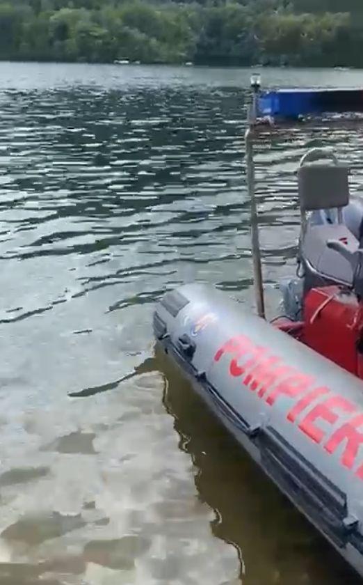 Un tânăr de 20 de ani a murit, după ce a căzut în lacul Tarniţa, din Cluj. A dispărut în apă într-o clipă
