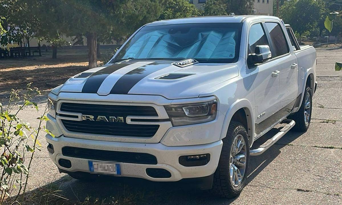 Autoturism de lux dat dispărut în Canada, găsit în România. Mașina este estimată la 350.000 de lei