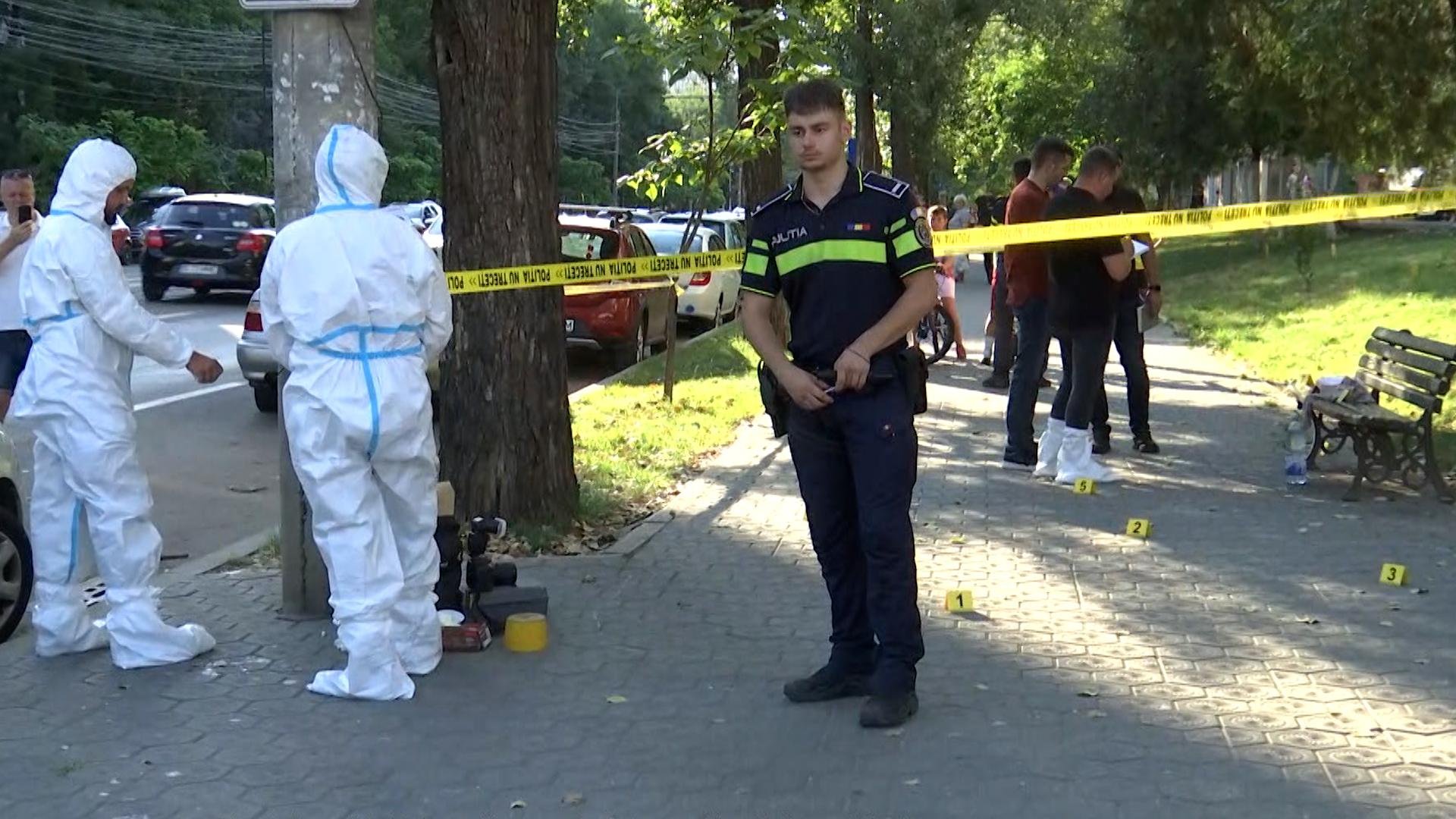 Incident dramatic în Iaşi: În plin proces de divorţ, doi soţi s-au înjunghiat reciproc