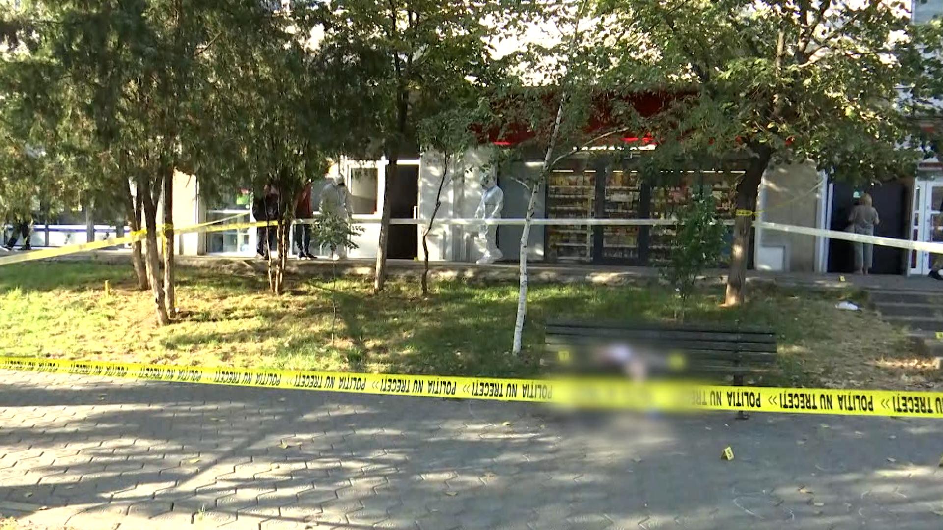 Incident dramatic în Iaşi: În plin proces de divorţ, doi soţi s-au înjunghiat reciproc