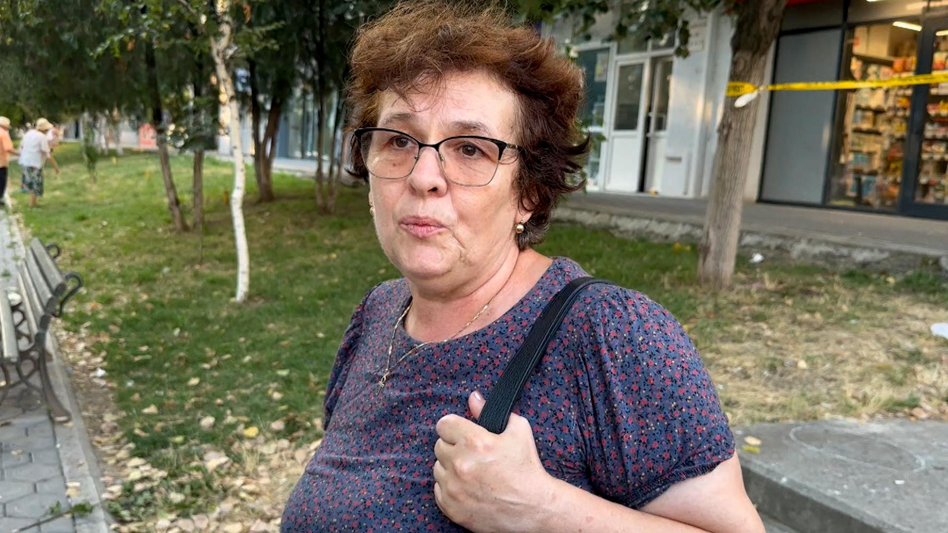 Incident dramatic în Iaşi: În plin proces de divorţ, doi soţi s-au înjunghiat reciproc