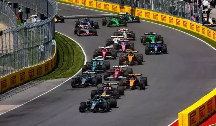 Imagine dintr-o cursă de Formula 1 Imagine dintr-o cursă de Formula 1