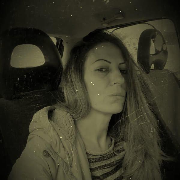 Româncă dispărută din Italia împreună cu cei doi copii ai săi. Fiul cel mare i-a trimis tatălui un ultim mesaj