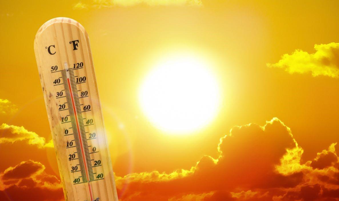 ANM a prelungit codurile galben şi portocaliu de caniculă. Duminică, valul de căldură extremă se intensifică