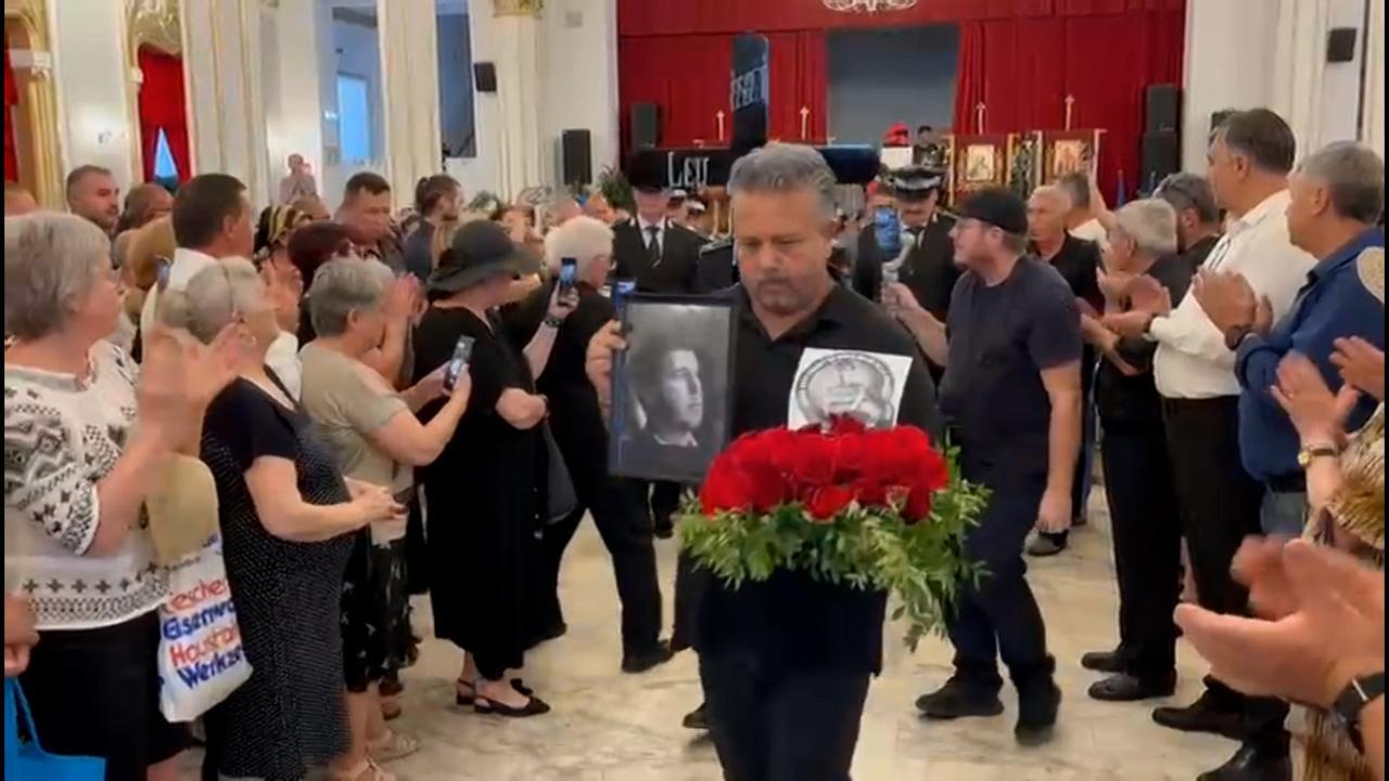 "Să nu plângeţi". Mesajul de rămas bun lăsat de Mihai Leu. Sportivul, condus pe ultimul drum