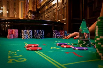 Autoexcludere jocuri de noroc. Cum funcţionează şi unde se depune cererea