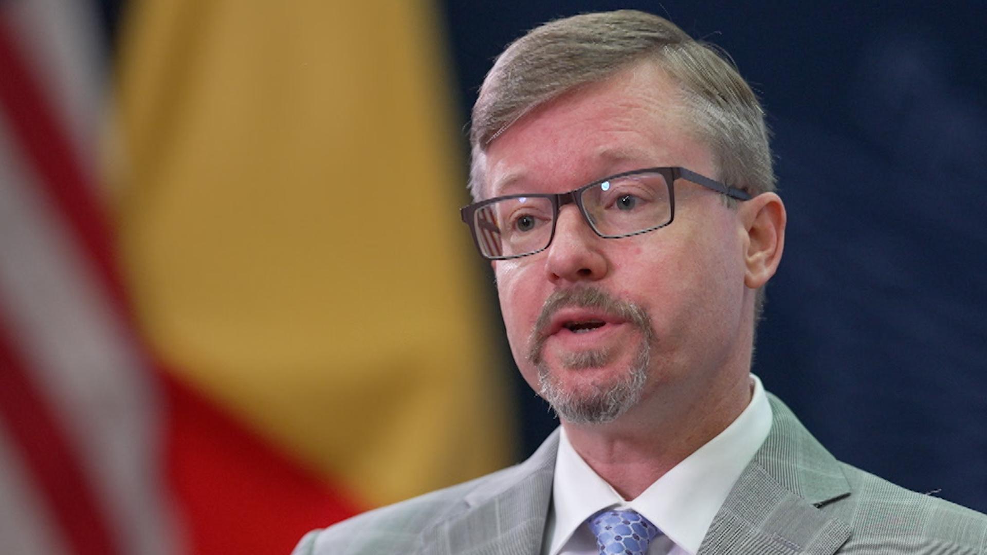 EXCLUSIV. Însărcinatul cu afaceri al Ambasadei SUA, despre vize, noul Guvern şi oraşul care l-a fascinat