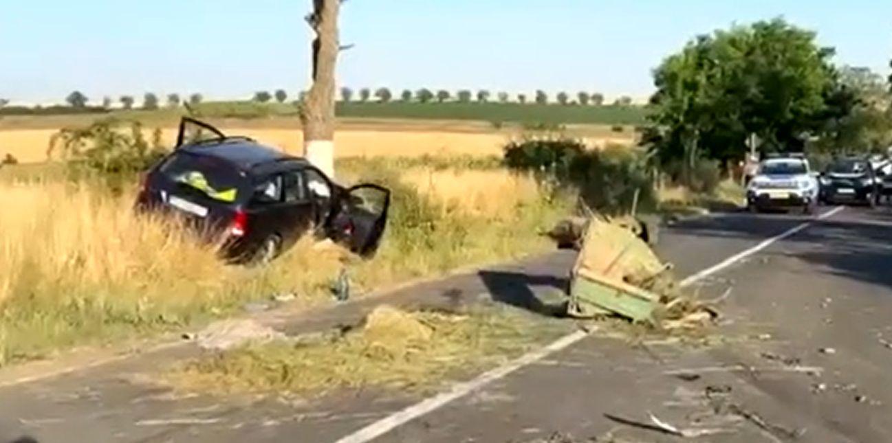 Fetiţă de 11 ani a murit sub ochii mamei. Căruţa în care se aflau a fost lovită de o maşină în Constanţa