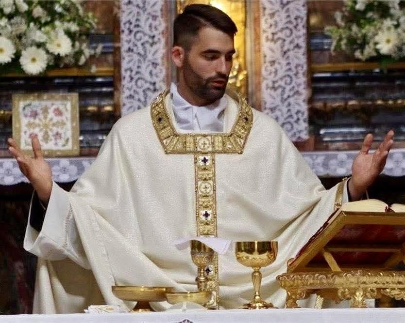 "Nimeni nu știe iadul pe care îl are cineva înăuntru". Un preot de 35 de ani, sinucidere șocantă în Italia