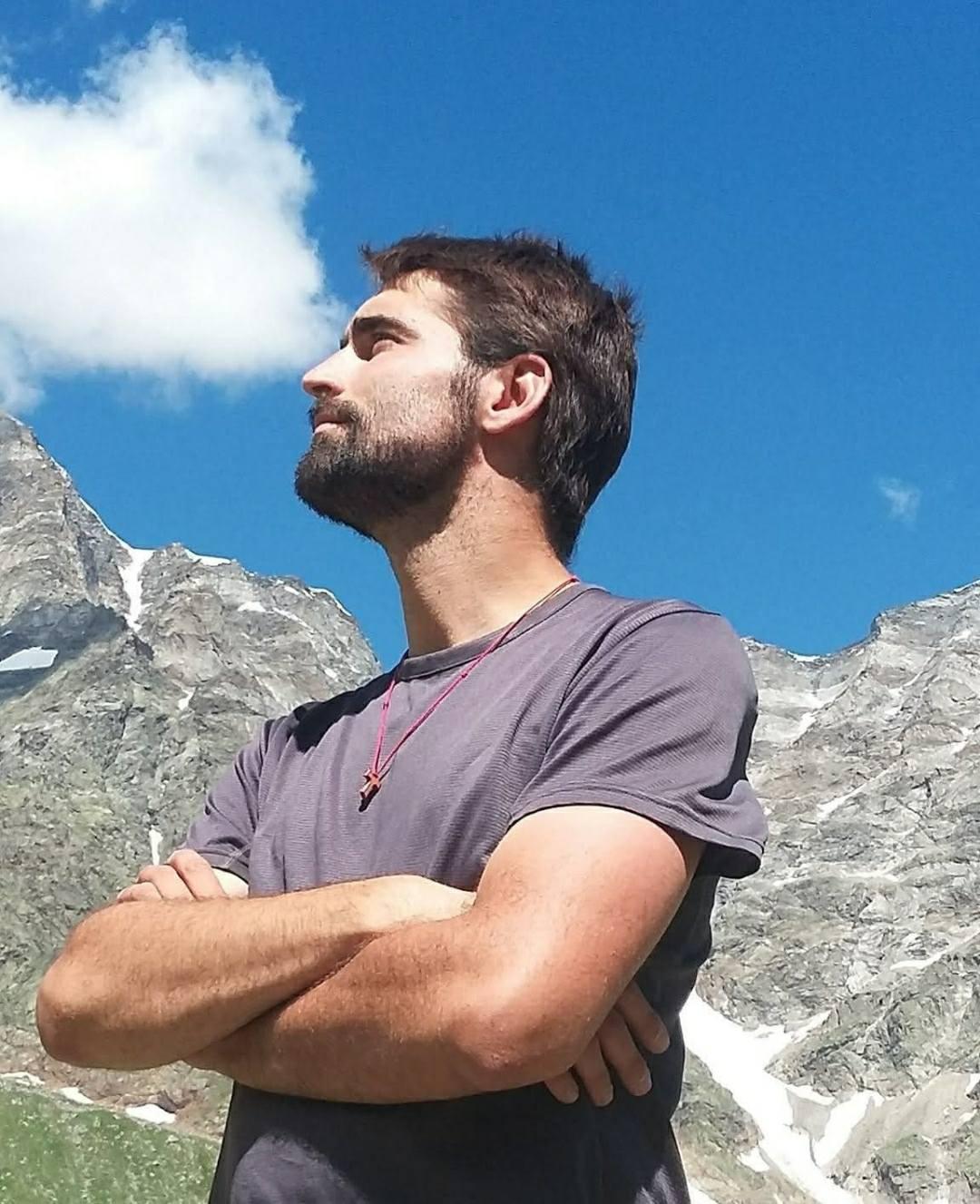 "Nimeni nu știe iadul pe care îl are cineva înăuntru". Un preot de 35 de ani, sinucidere șocantă în Italia