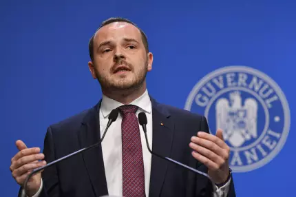 Ministrul Sănătăţii: "Medicii vor asigura activitatea de ambulatoriu, în două ture". Vor lucra prin rotaţie Ministrul Sănătăţii: "Medicii vor asigura activitatea de ambulatoriu, în două ture". Vor lucra prin rotaţie