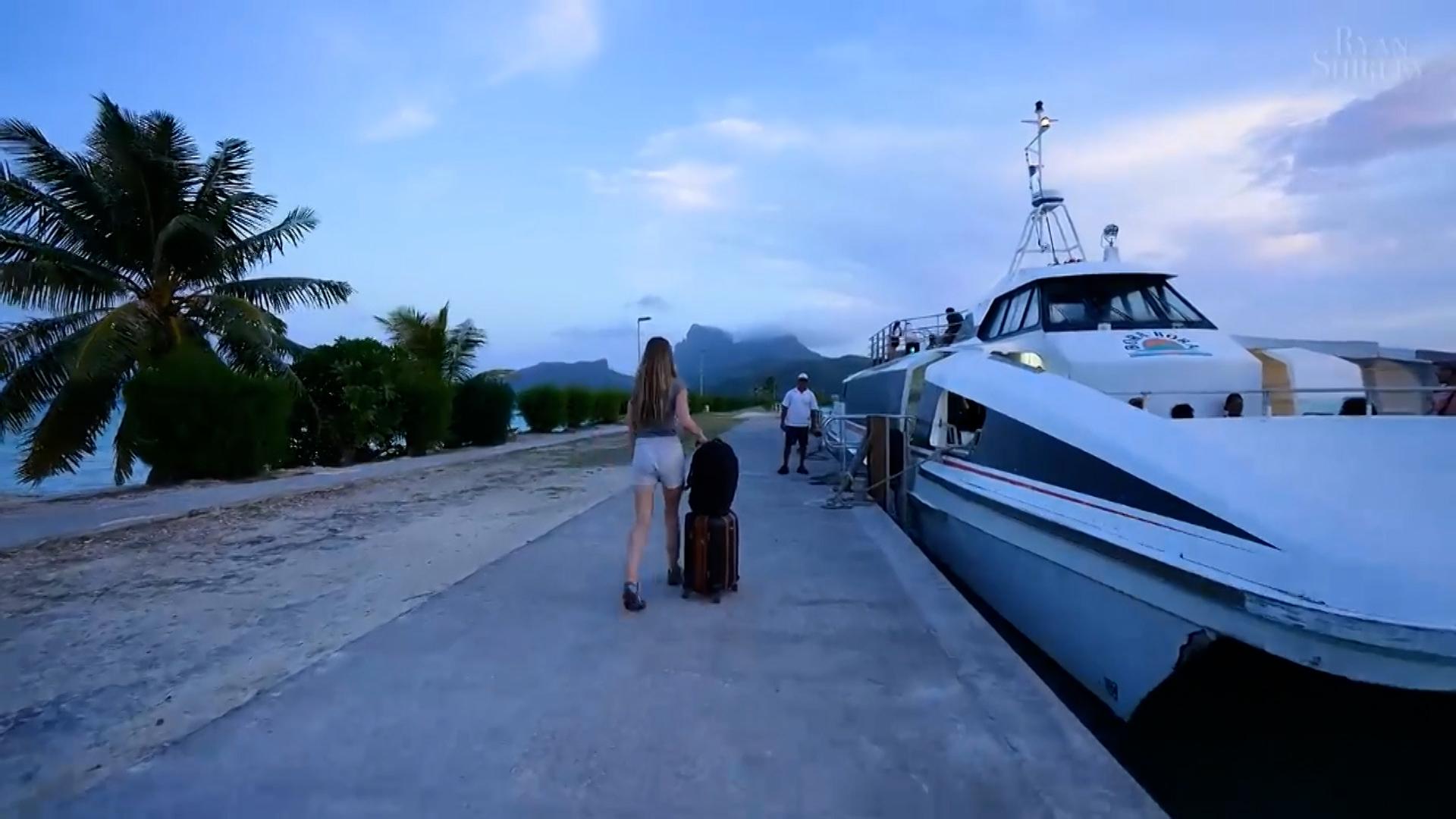 "Micuţă şi sociabilă. Vreo ofertă?". Experienţele românilor care au mers cu necunoscuţi în vacanţe