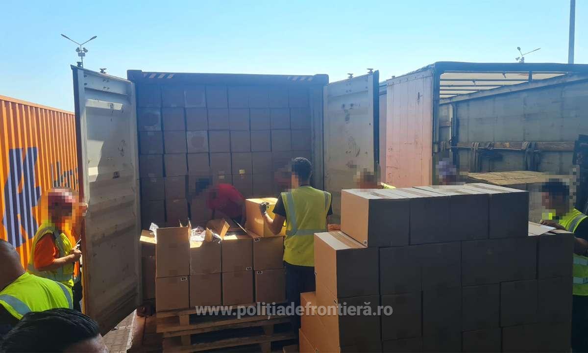 Captură record de ţigări de contrabandă, în valoare de patru milioane de euro, în Constanţa Sud Agigea