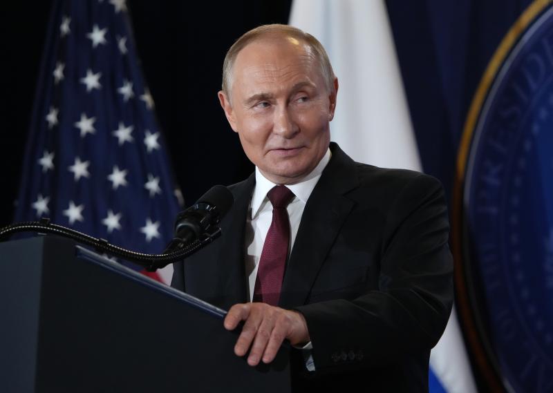 Fără acord sau armistițiu după summitul istoric Trump-Putin, dar s-au înregistrat totuși "progrese" Fără acord sau armistițiu după summitul istoric Trump-Putin, dar s-au înregistrat totuși "progrese"