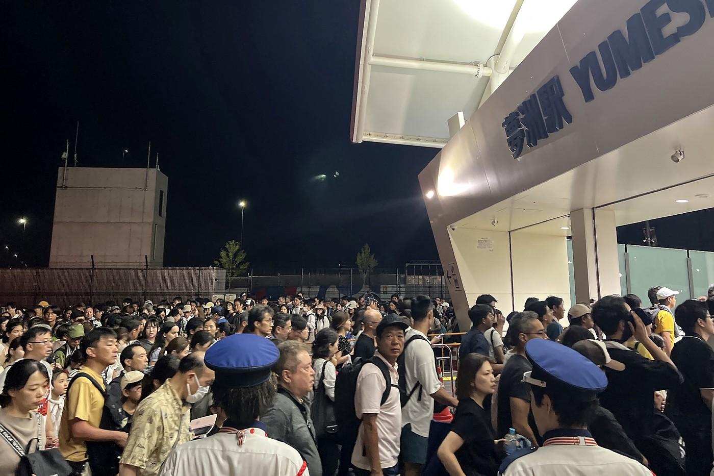 Mii de oameni, blocaţi noaptea la Expoziţia de la Osaka