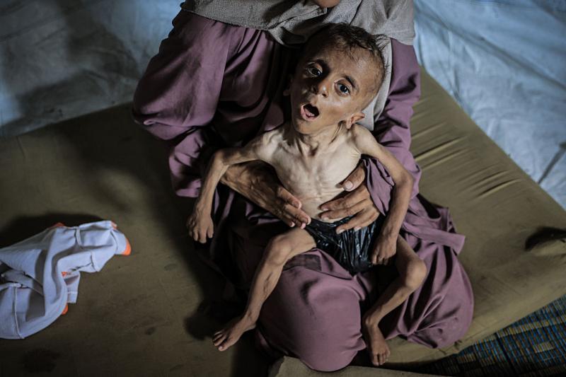 Păduchi, foamete si câini care se hrănesc cu cadavre. Cum arată calvarul din Gaza, în pragul unei noi ofensive