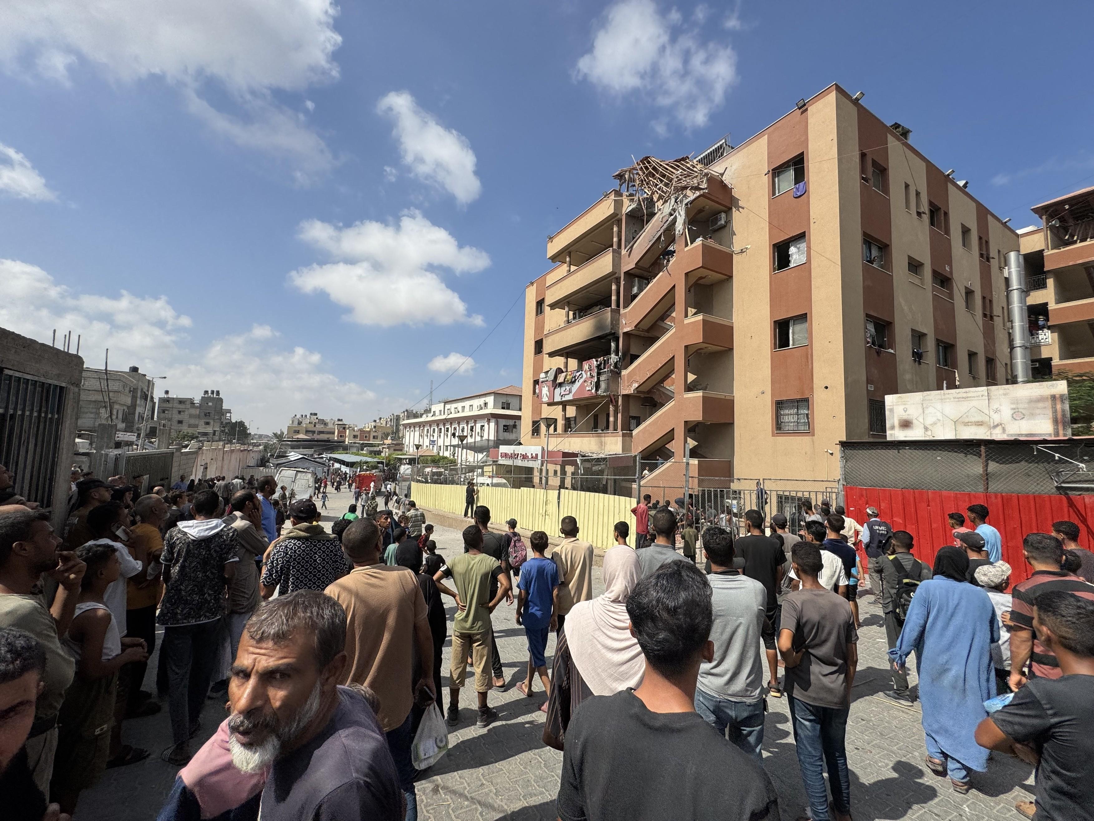 Armata Israeliană a lovit un spital din Gaza: Peste 20 morți, inclusiv 5 jurnaliști. Momentul atacului