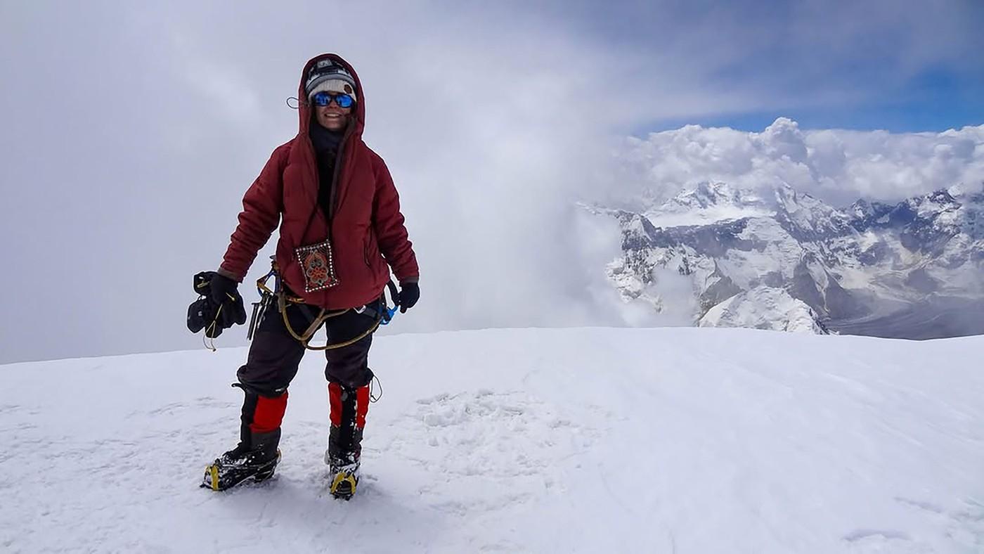 Drama Nataliei: A murit singură pe munte, blocată 14 zile cu un picior rupt. Soțul ei a murit tot pe munte