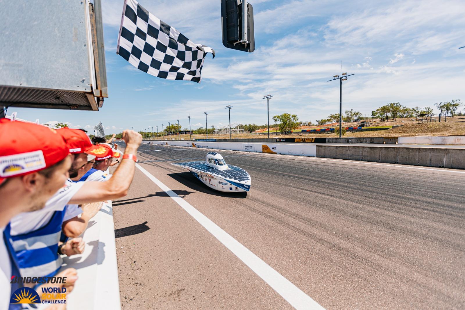 Echipa SOLIS scrie istorie la cea mai prestigioasă competiție de mașini solare din lume din Australia