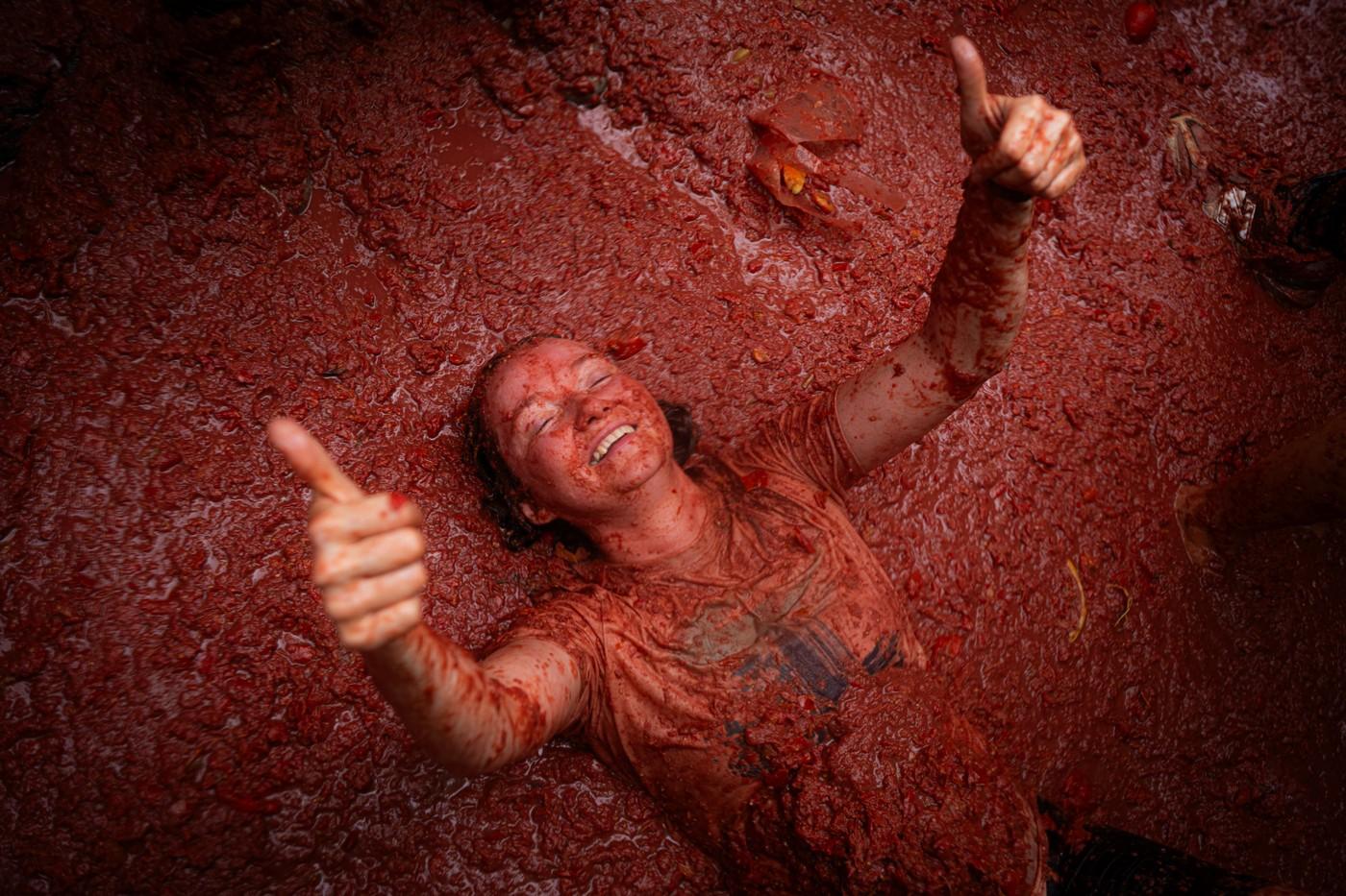 20.000 de oameni au participat la festivalul Tomatina 2025