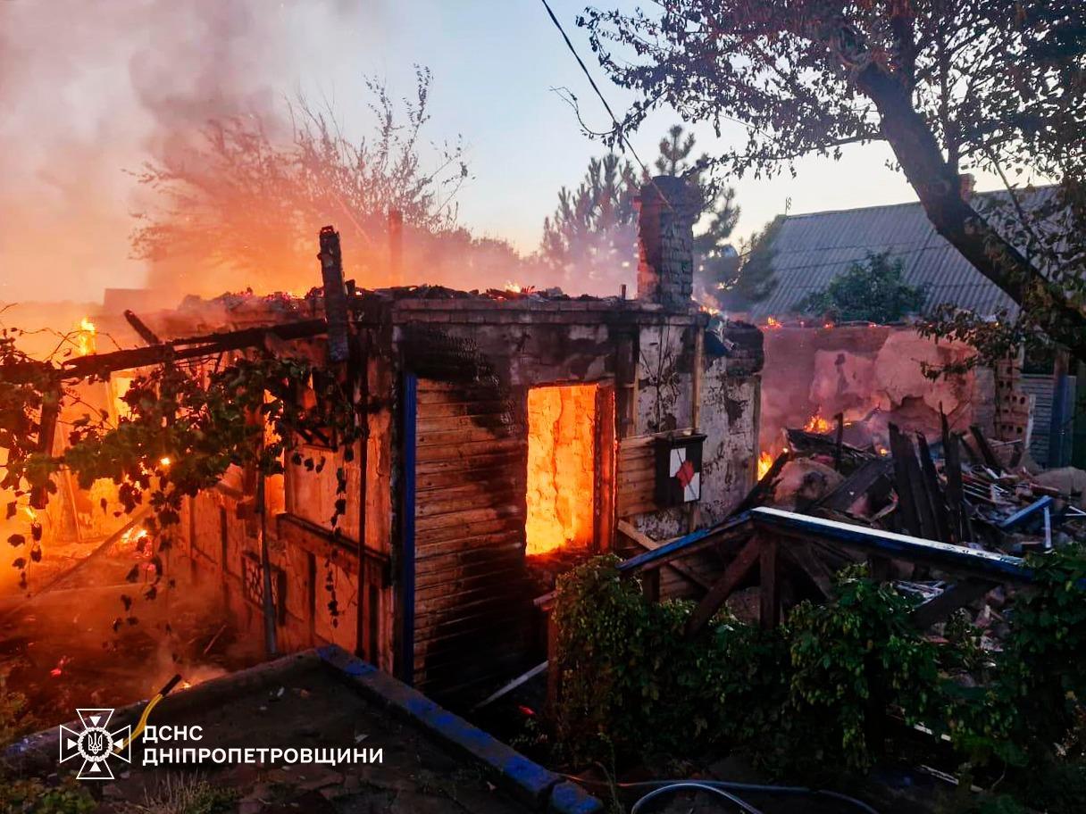 Nou atac devastator al Rusiei. Zelenski cere sancţiuni noi, Trump insistă că va aduce pace diplomatic