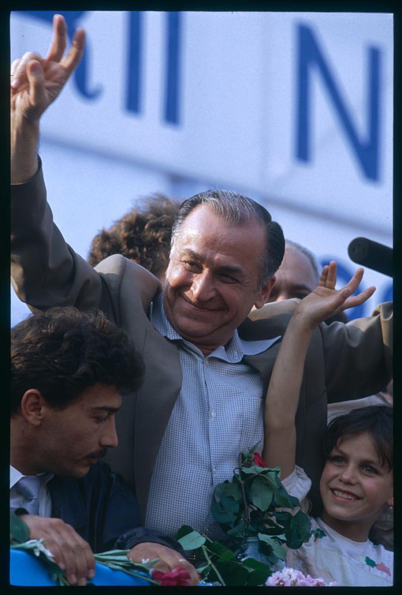 Ion Iliescu, de la revoluție la Cotroceni. Imagini de colecţie din viața primului președinte post-decembrist