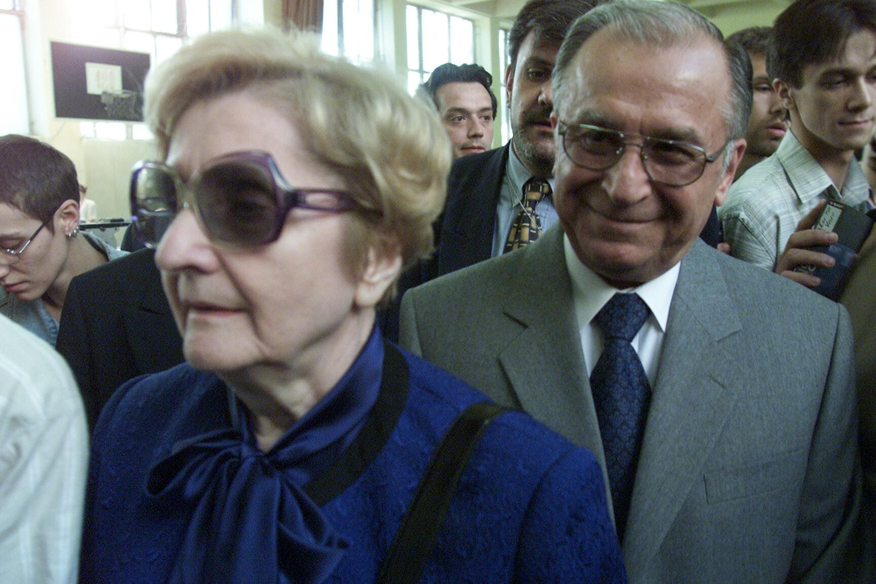 Ion Iliescu, de la revoluție la Cotroceni. Imagini de colecţie din viața primului președinte post-decembrist