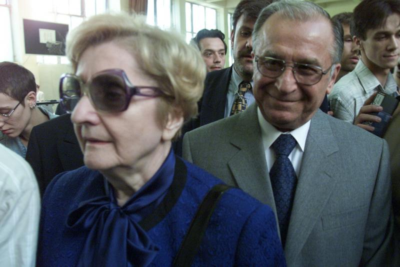 Ion Iliescu, de la revoluție la Cotroceni. Imagini de colecţie din viața primului președinte post-decembrist