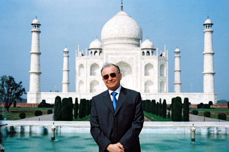 Ion Iliescu, de la revoluție la Cotroceni. Imagini de colecţie din viața primului președinte post-decembrist