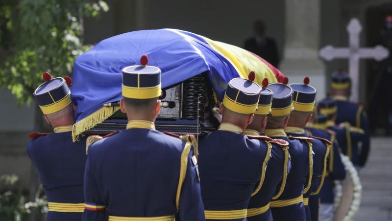 Ion Iliescu, înmormântat cu onoruri militare. Ultimul onor al Gărzii. Filmul evenimentelor