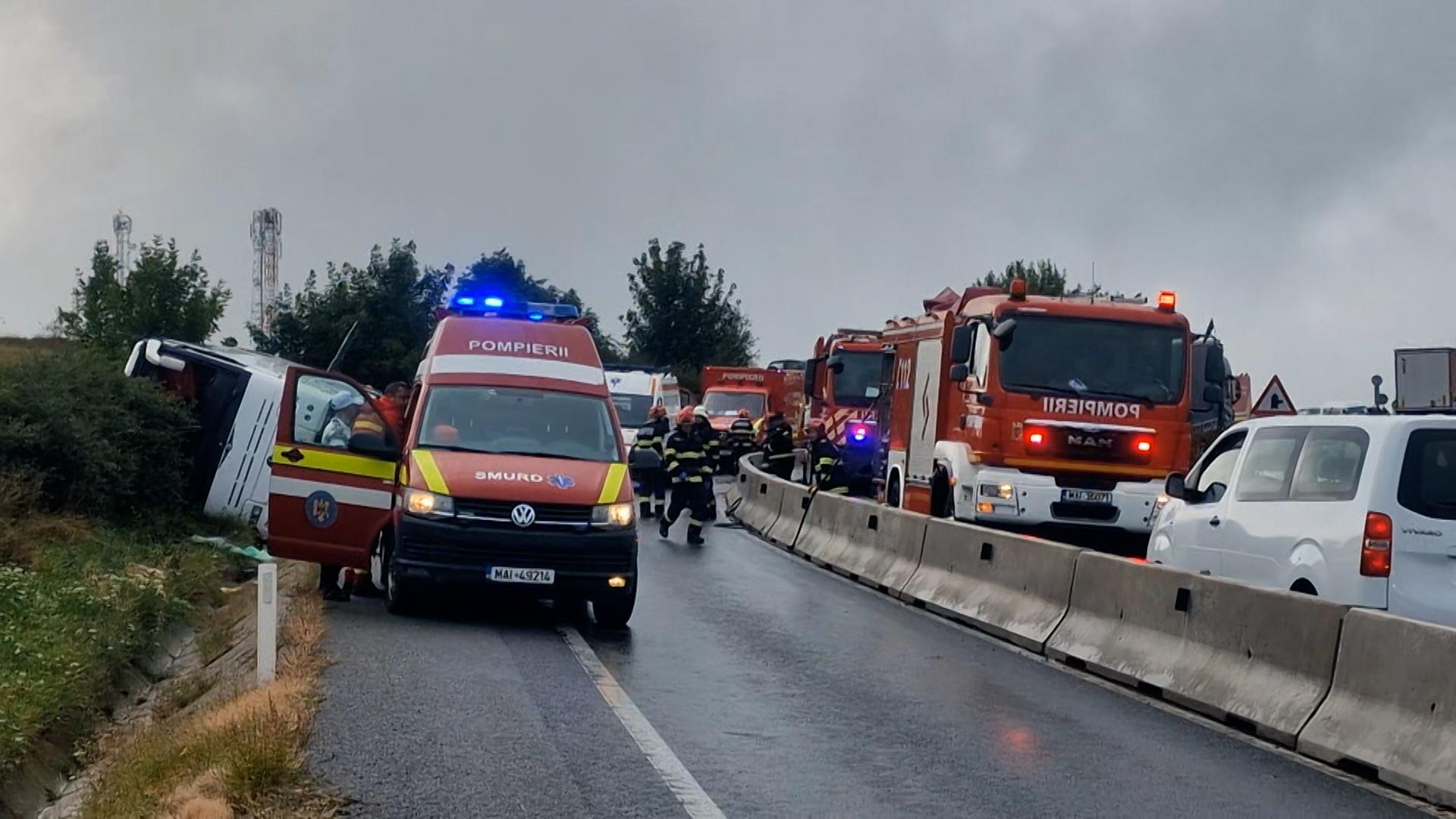 Filmul accidentului din Cluj: Un pasager a murit strivit sub greutatea altuia. "Am simţit că alunecăm"