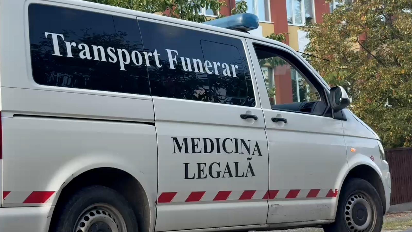 El este Răzvan, băiatul care s-a stins în faţa şcolii. Pe 5 septembrie, împlinise 13 ani