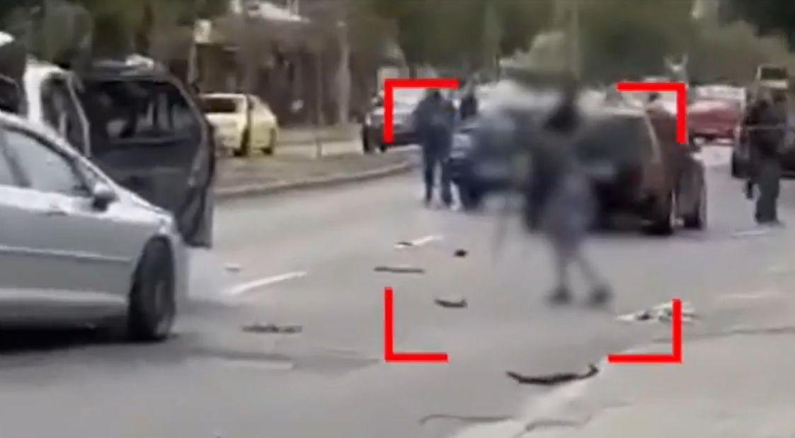 "Mamă, curge sânge din ei". Filmul măcelului din Craiova. Bătaia ar fi pornit de la o fată promisă