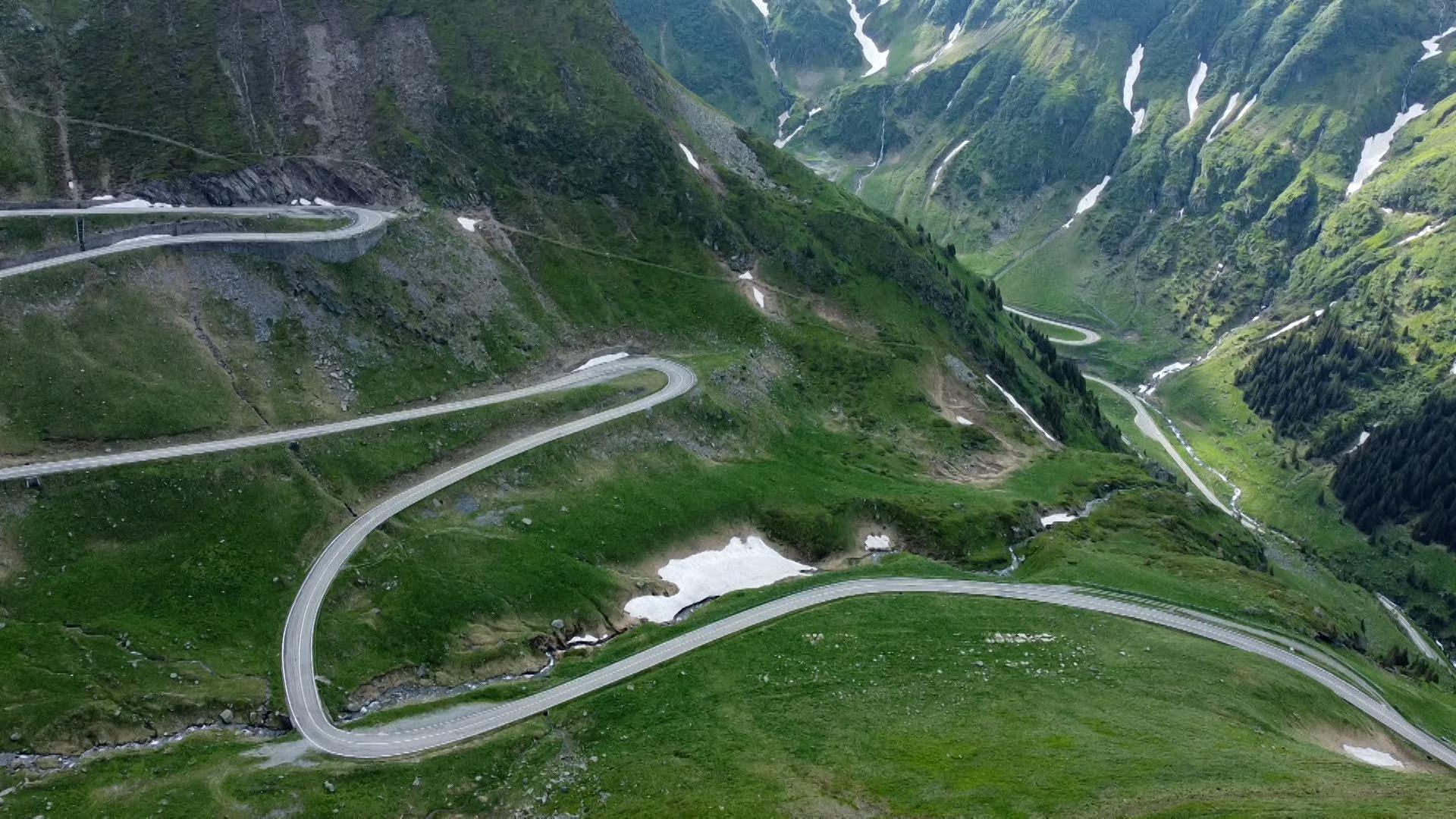 Transfăgărășanul ar putea avea taxă de acces