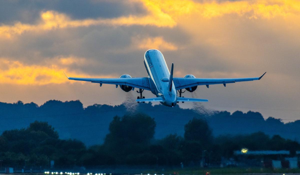 Atac cibernetic afectează mai multe aeroporturi din Europa: întârzieri și anulări de zboruri