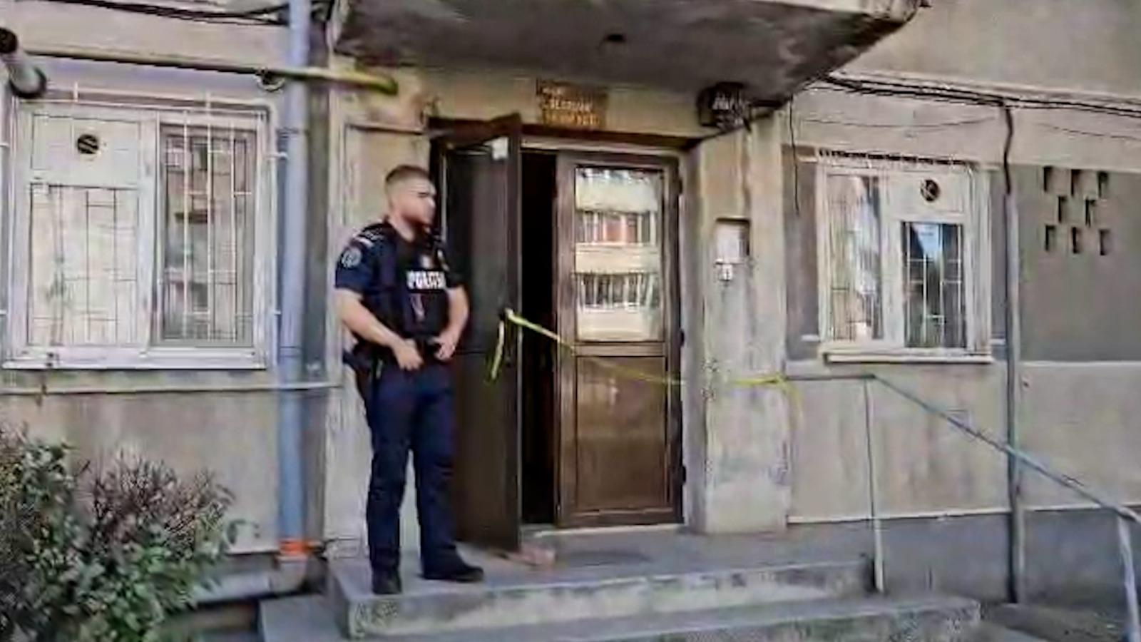 Copil de şase ani, găsit mort în cadă în Timişoara. Fusese lăsat singur timp de 10 minute