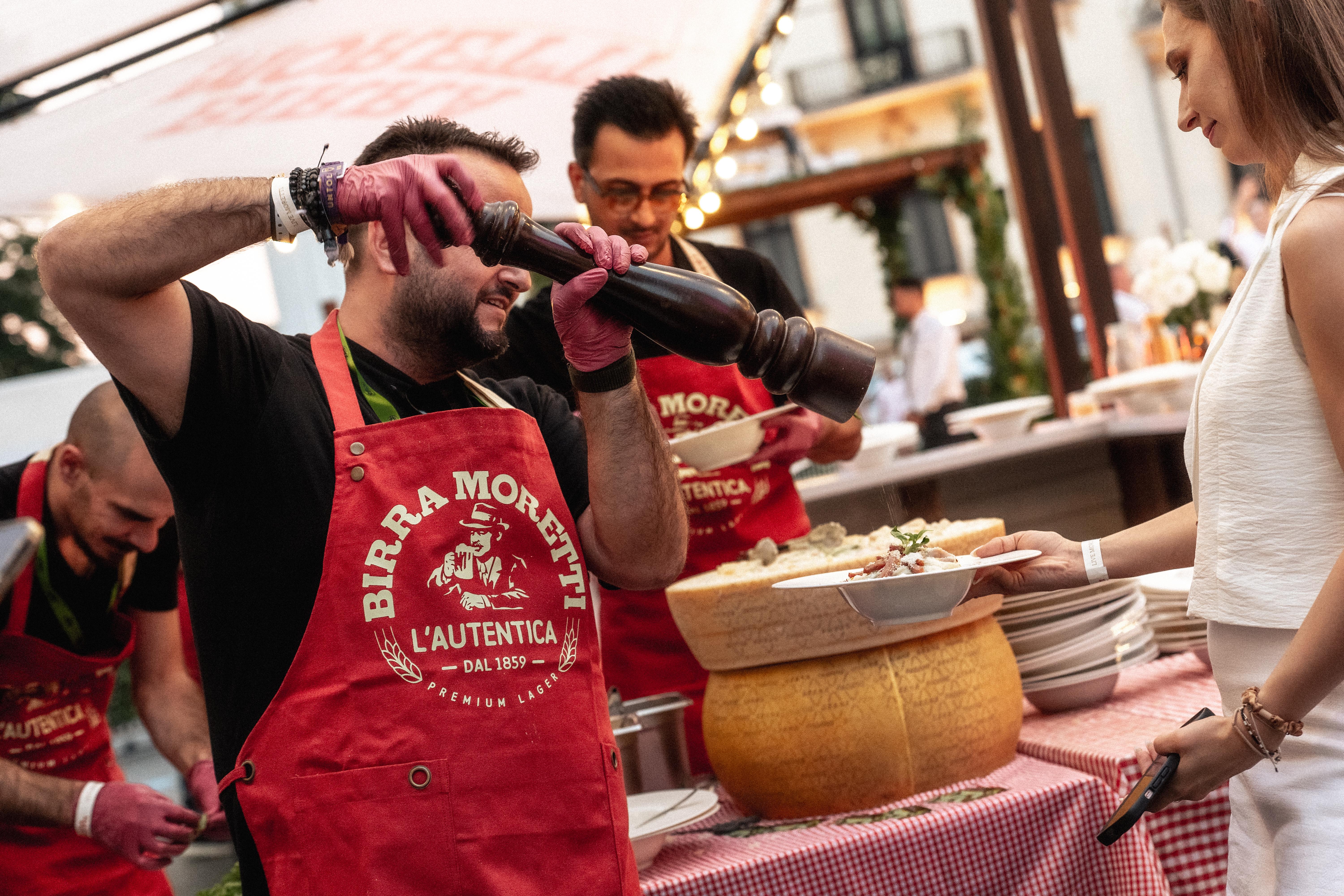 (P) Birra Moretti® continuă seria evenimentelor Live Birra Moretti cu La Grande Cena