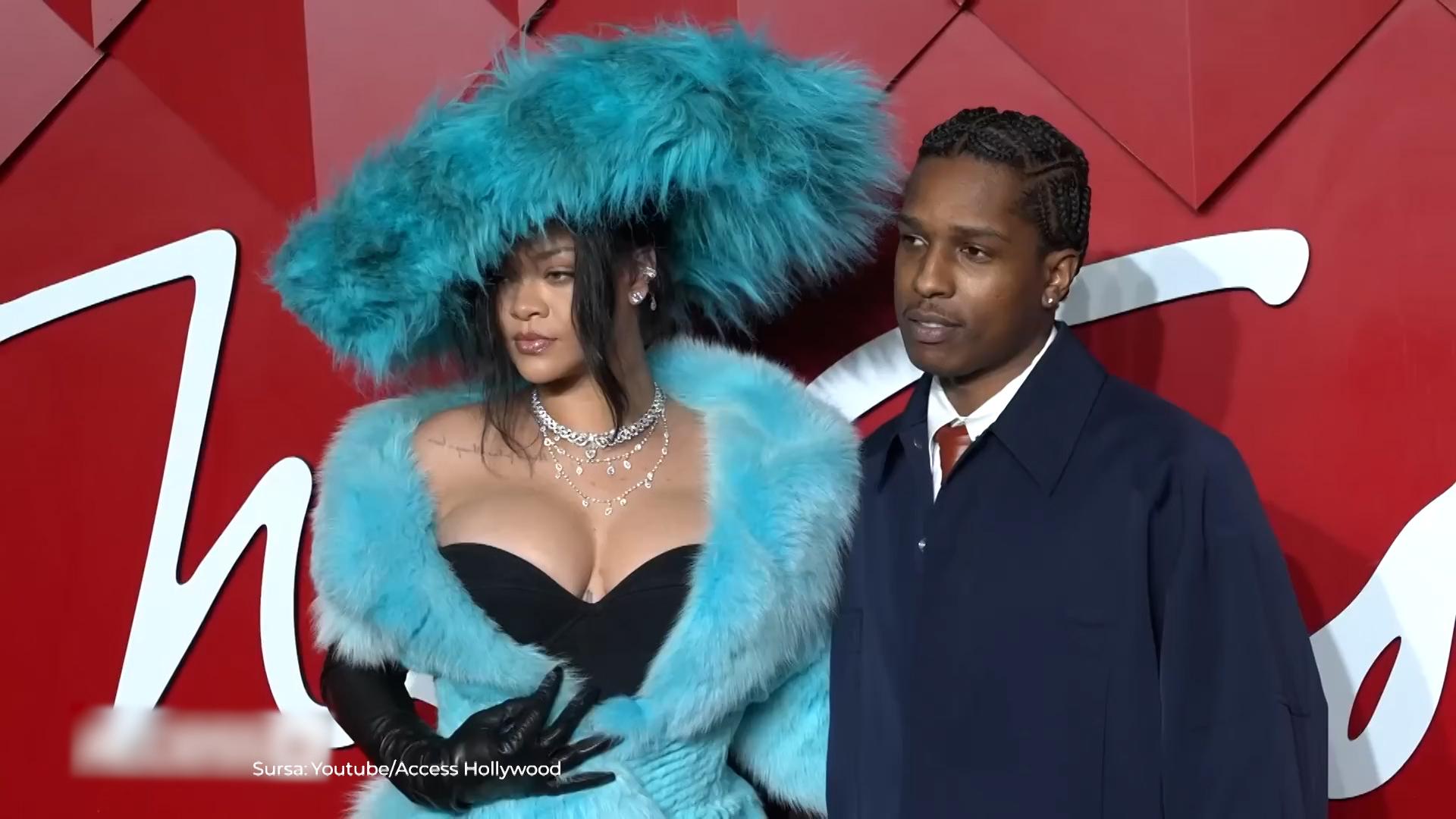 Cei doi artiști au fost confirmați oficial ca un cuplu în noiembrie 2020